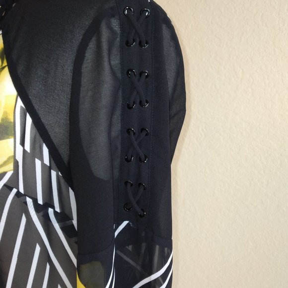 Sheer Tunic Top Size M - Picture 4 of 8